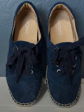 Vionic Sandy Lace-Up Espadrilles in blue suede  Women's Size 7.5